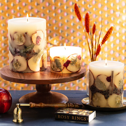 Spicy Apple Petite Oval Botanical Candle